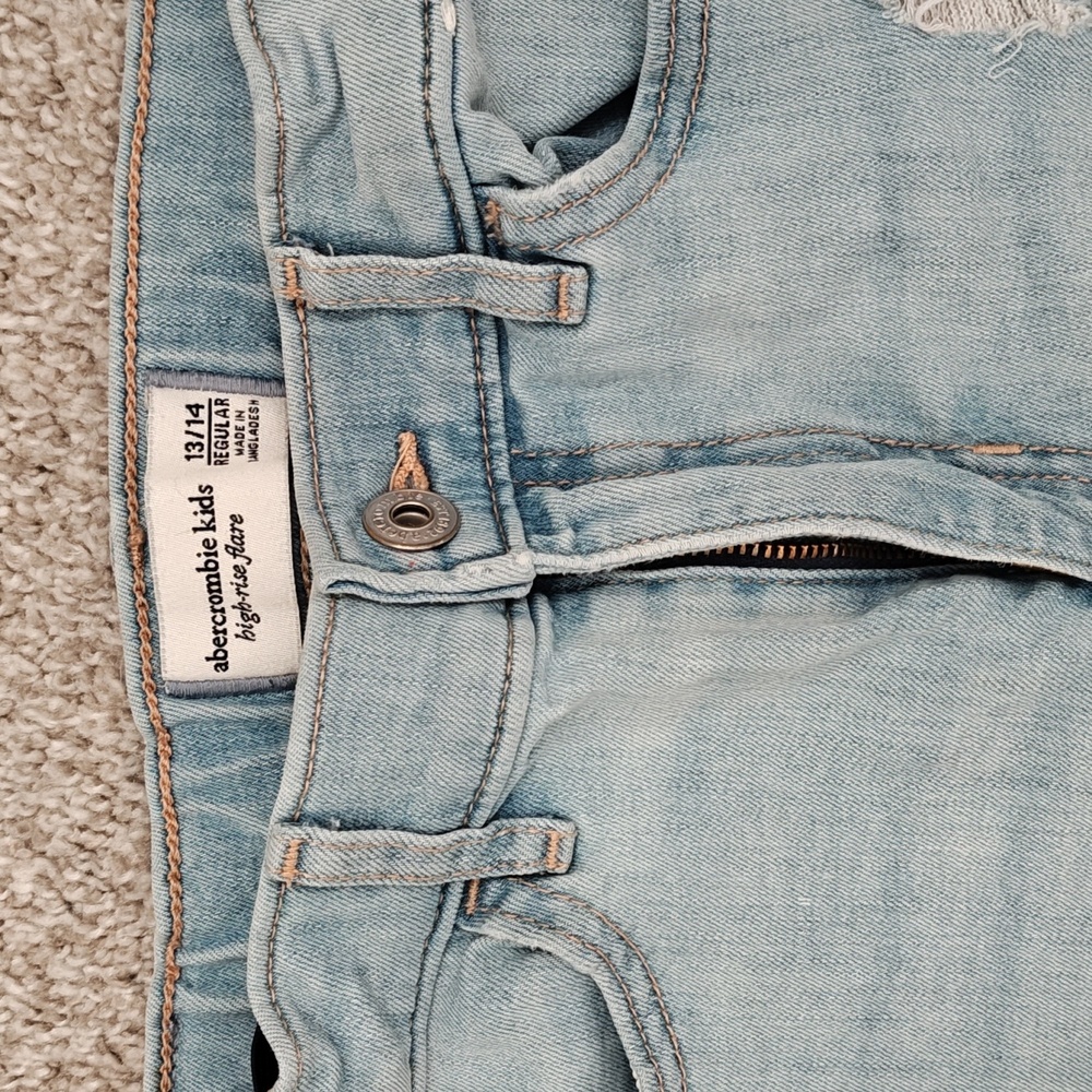 Abercrombie Kids High Rise Flare Jeans - Picture 2 of 4